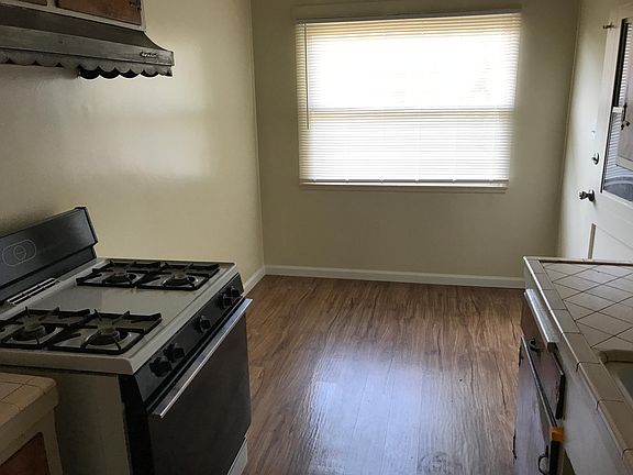 4th image of 331 N East St APT D