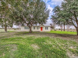 10055 Pearsall Rd, Atascosa, TX 78002