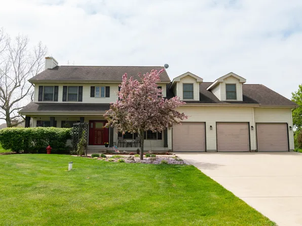 14445 W Walden Ln, Wadsworth, IL 60083