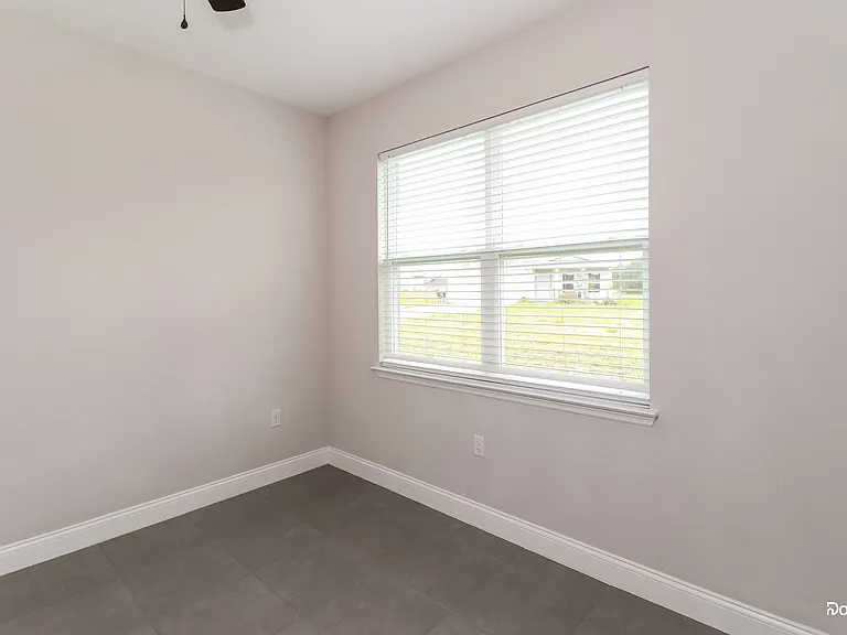 431 Arkansas Ct — Photo 13