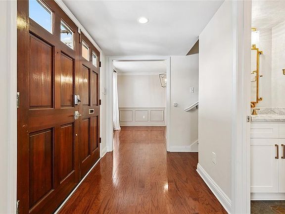 3rd image of 4436 Camp St Unit 5
