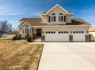 9452 S Heather Brook Cv, South Jordan, UT 84095