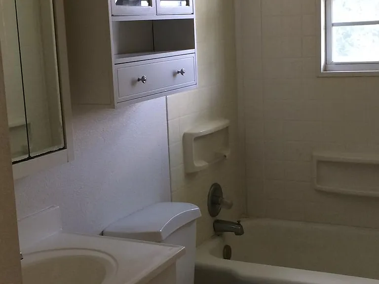 1504 Hamilton St — Photo 14