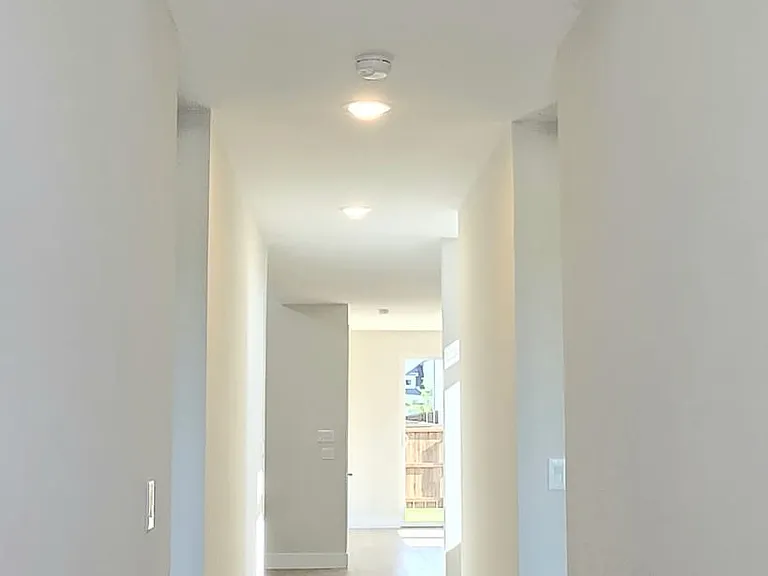 3010 Eleanor Dr — Photo 9