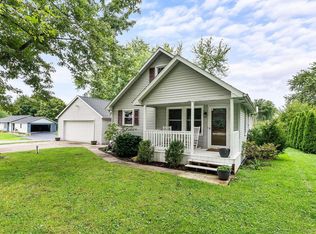 15205 Auburn Rd, Fort Wayne, IN 46845