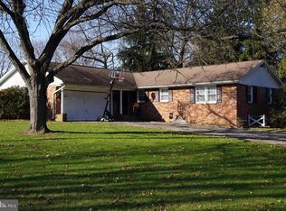 2247 Chestnut Rd, York, PA 17408