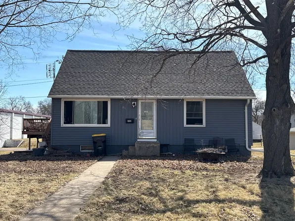 606 E Elm St, Redwood Falls, MN 56283