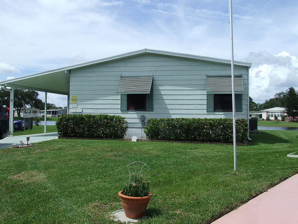 1st image of 266 Longpointe Ct