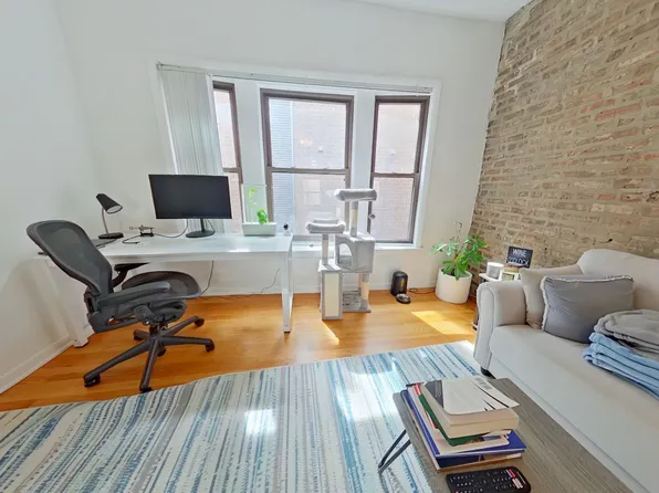 702-06 W. Barry, 702 W Barry Ave #704-3B, Chicago, IL 60657
