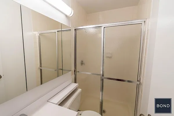 Rented by Bond New York | media 23