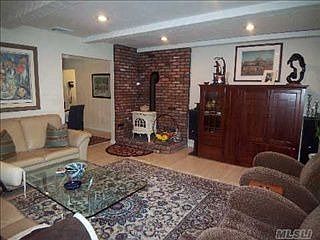 2nd image of 18 Ingelore Ct