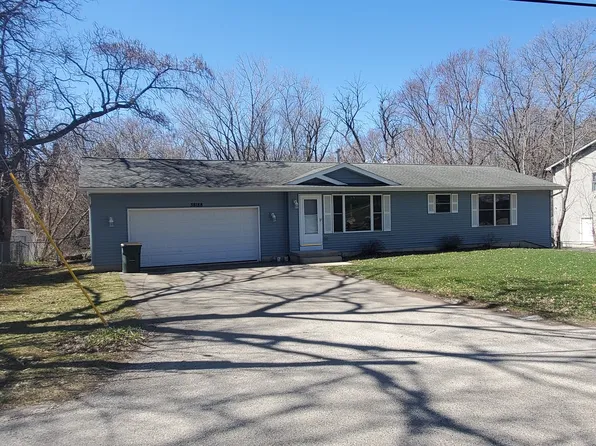 38188 N 3rd Ave, Spring Grove, IL 60081