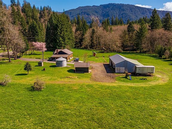 5th image of 15052 Lewis River Road