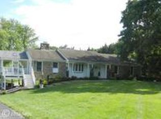 301 Chapelwood Ln, Lutherville Timonium, MD 21093