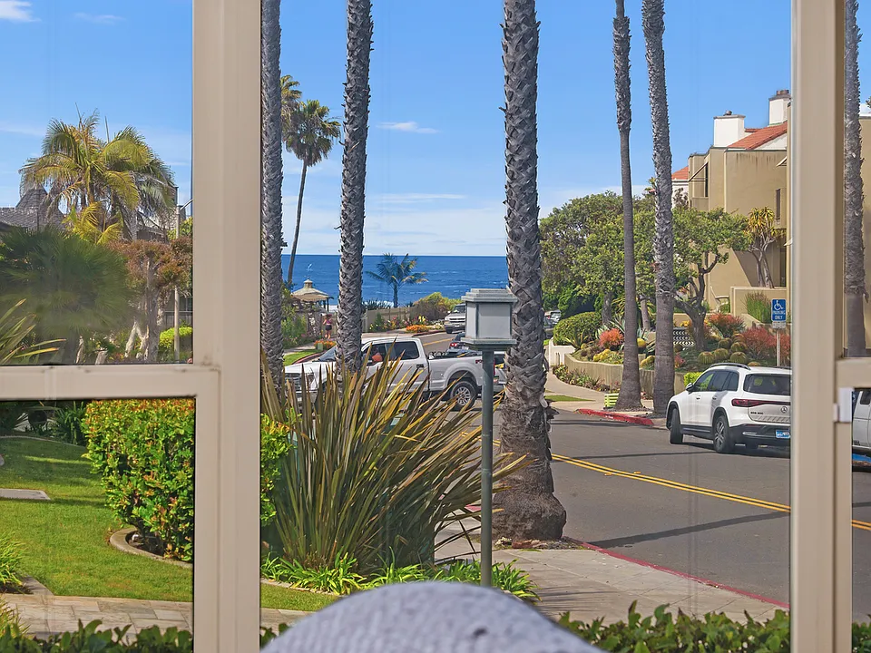 220 Coast Blvd #D