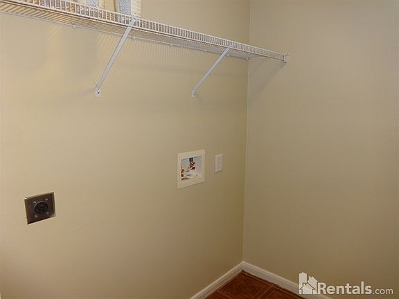 5th image of 7407 Parkland Manor Dr