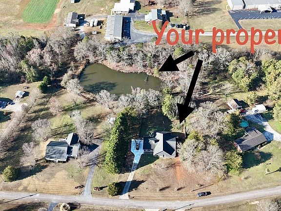 2nd image of 190 Cedar Pond Rd