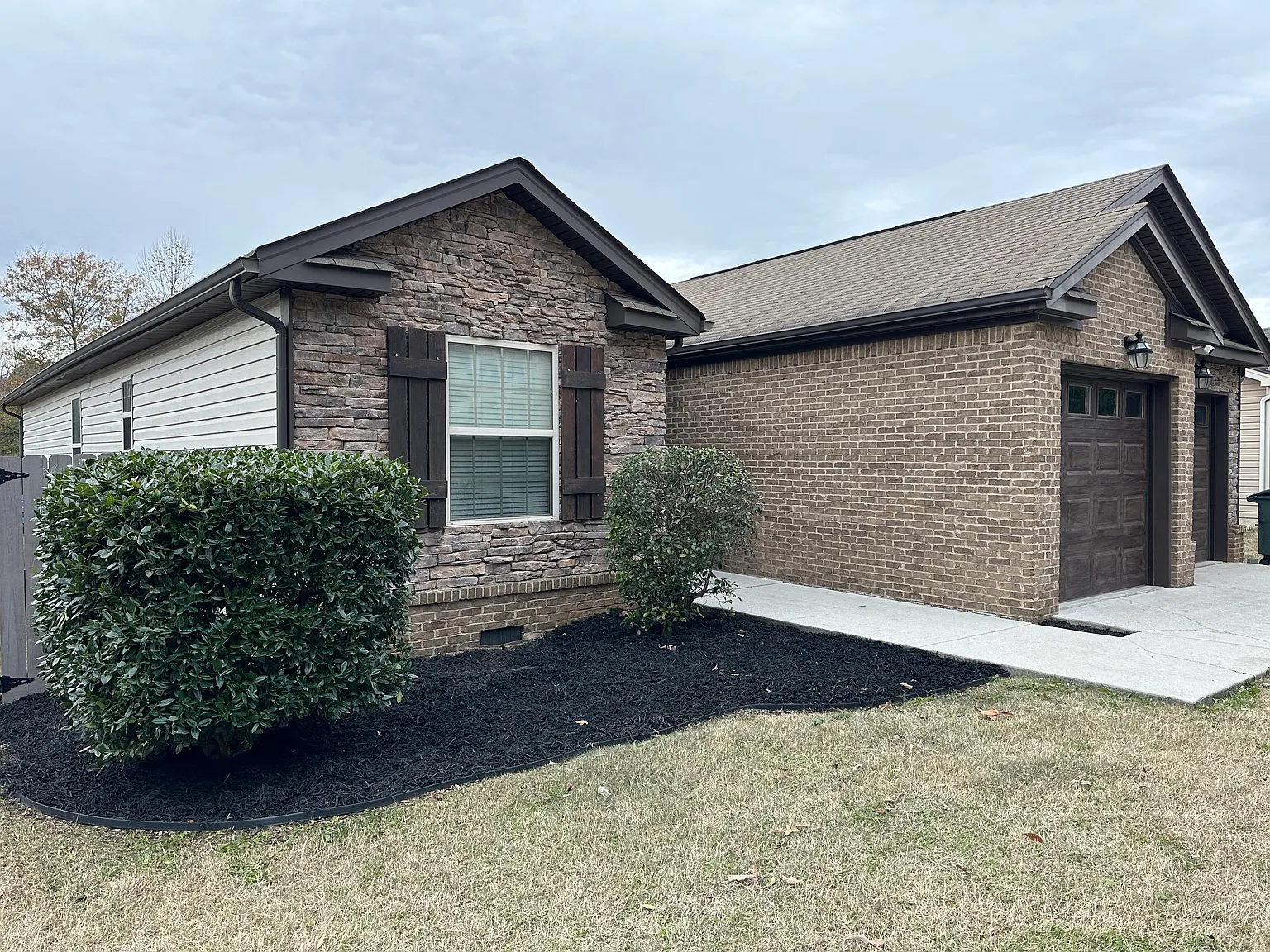 3 bed, 1348 sqft, $2,750 — Photo 2