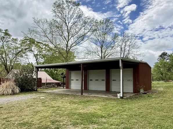 2114 Edgewood Rd, Dickson, TN 37055