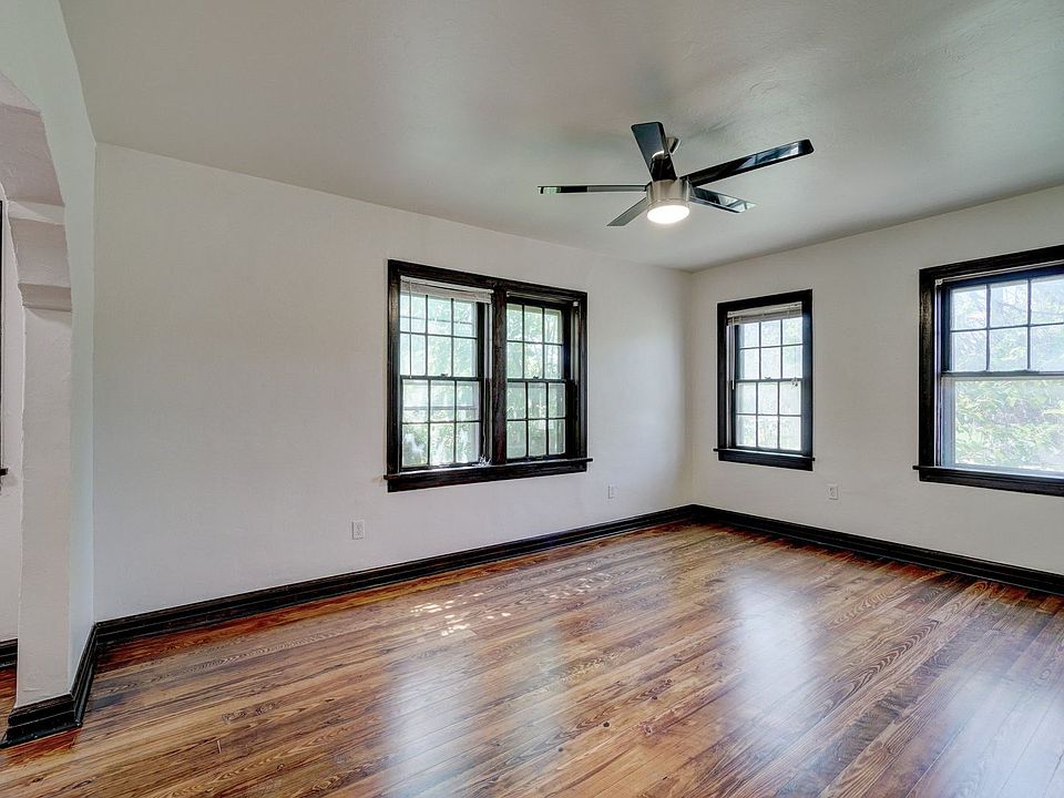 1st image of 225 NW 24th St APT 1