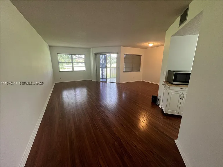 1300 SW 125th Ave #204K — Photo 3