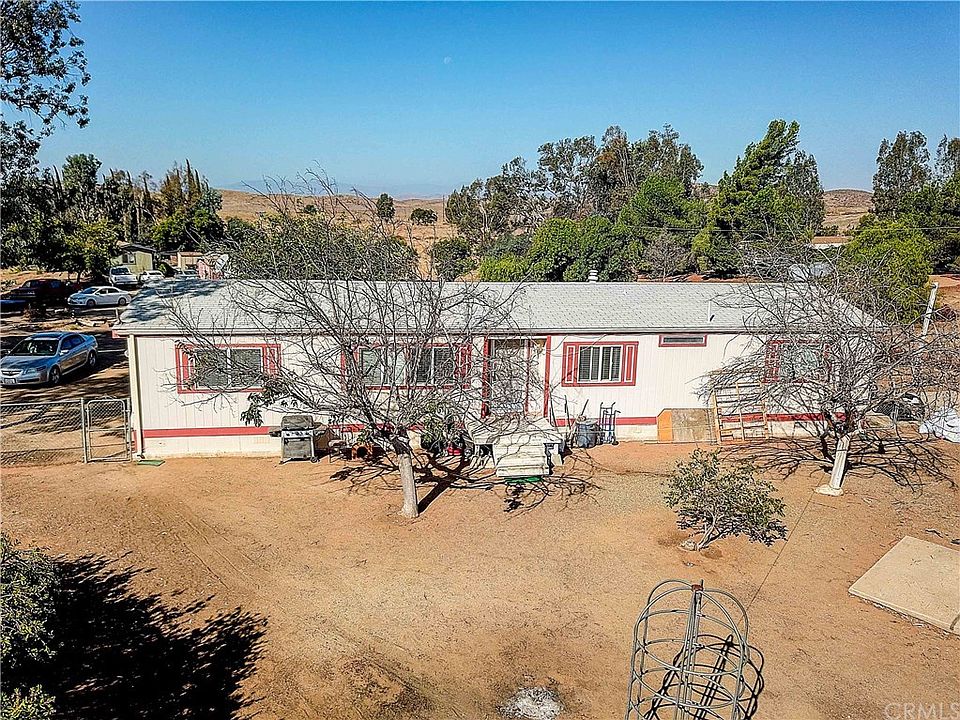 2nd image of 38995 Camino Del Vino Rd