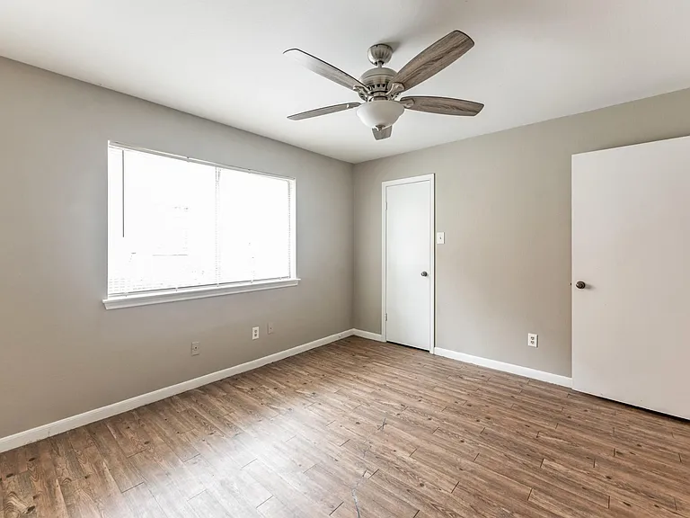 2404 Sycamore Ave #B2 — Photo 24