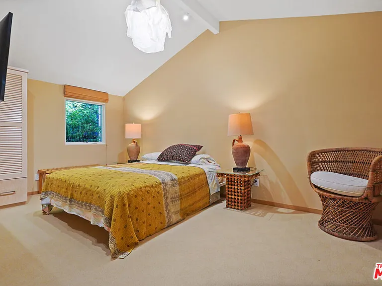 31777 Broad Beach Rd — Photo 12