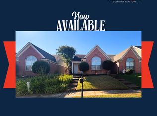 6857 Century Oaks Dr, Cordova, TN 38018