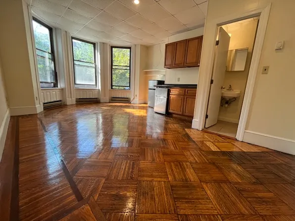 868 Beacon St, Boston, MA