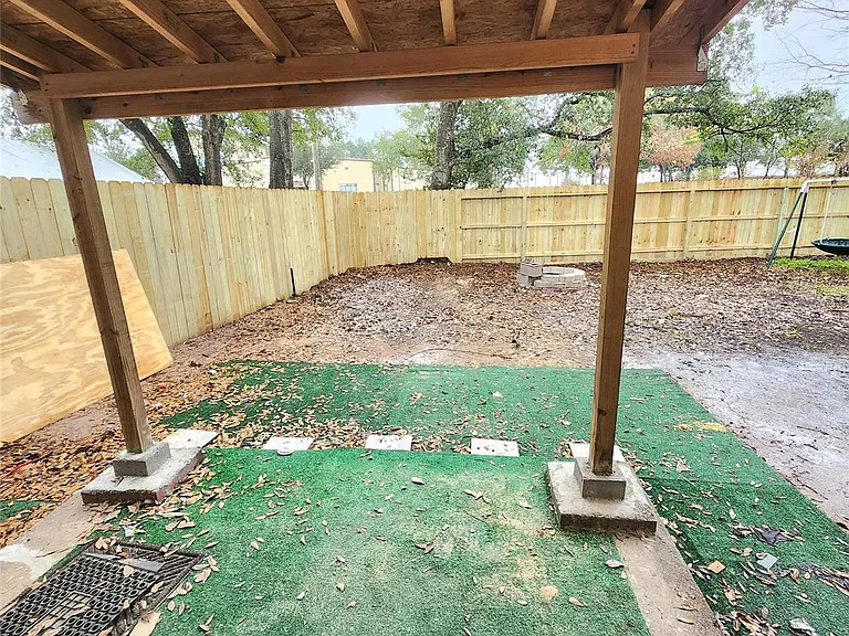10047 Emerald Creek Dr — Photo 29