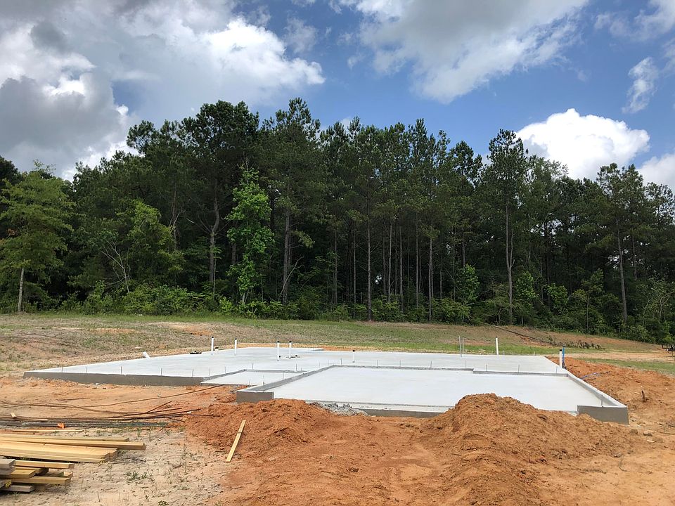 2nd image of 83 Logaras Cir