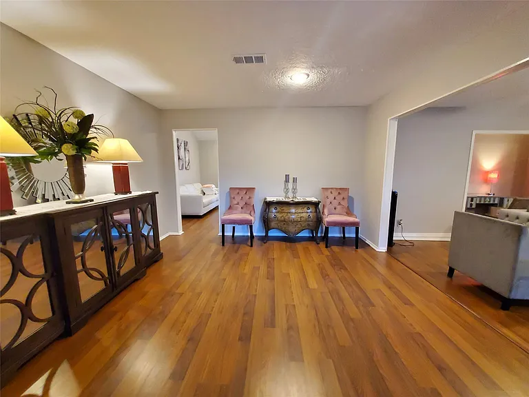 8815 Bellaire Blvd — Photo 7