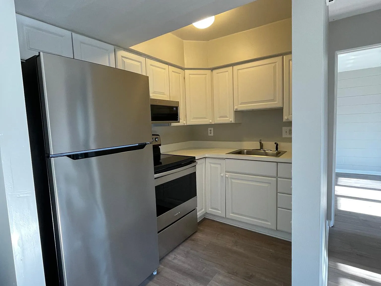 1 bed, 600 sqft, $995 — Photo 4