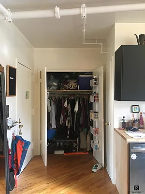 Rented by R New York | media 44