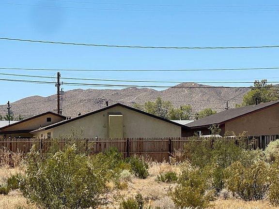 2nd image of W Dolphin Ave