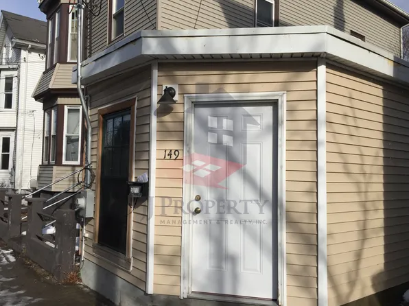 149 Valley St #1, Providence, RI 02909