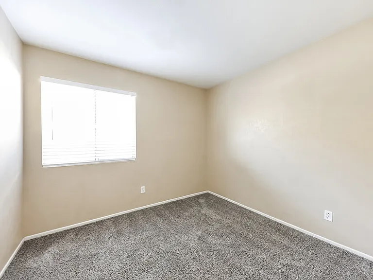 4101 W Wethersfield Rd — Photo 14