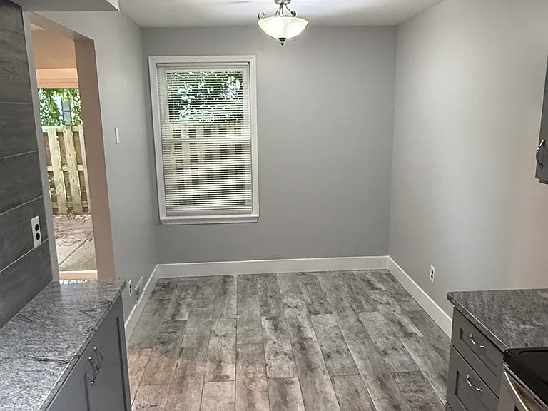 168 Reliance Pl — Photo 4