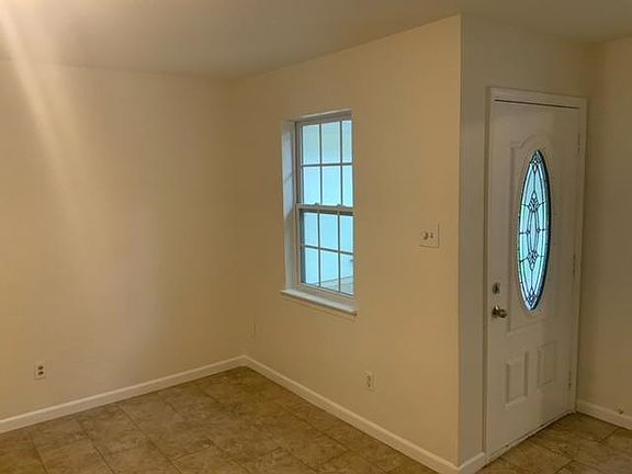 4th image of 4815 Woodland Park Blvd #4817