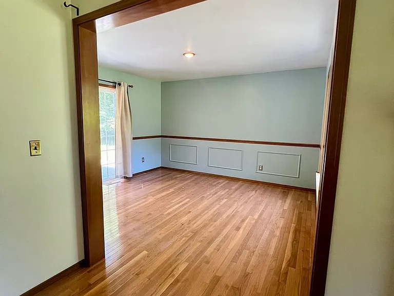 3611 Baker Ames Rd NE — Photo 10