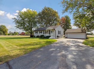 15853 Almont Rd, Allenton, MI 48002