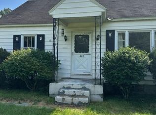 447 McQuade Rd, Amsterdam, NY 12010