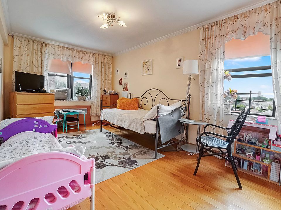 1st image of 1840 E 13th St APT 5F