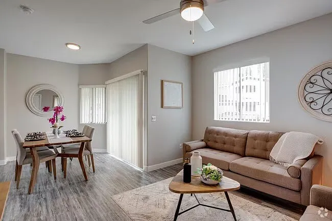 The Cove Apartments — Photo 16
