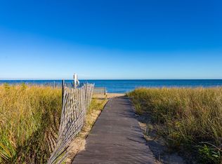 4 Pond St, Mashpee, MA 02649