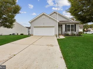 18 Daffodil Dr, Little Egg Harbor, NJ 08087