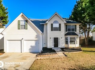 11048 Pebble Ridge Dr, Hampton, GA 30228