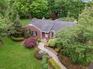 9 Orchard Cir, Suffern, NY