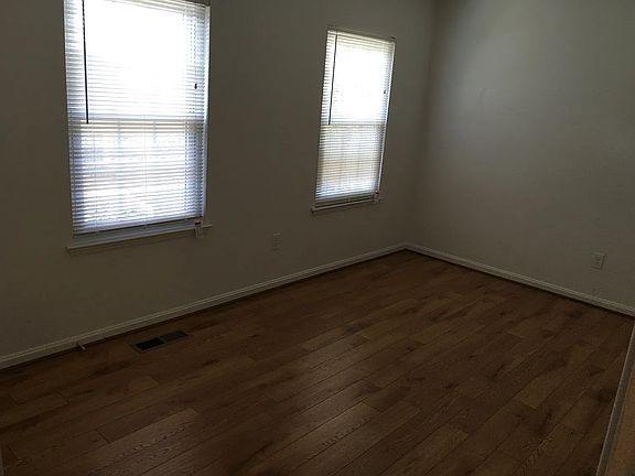 5th image of 7008 Braddock Mews Pl